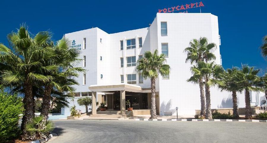 Polycarpia Hotel Pernera Bagian luar foto